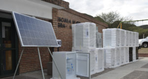San Luis: el gobierno entregó 30 heladeras solares a familias de Bajo de Véliz