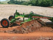 Presentaron las niveladoras reversibles y con ajuste de altura desde el tractor