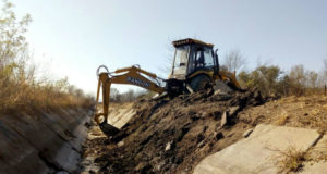 San Luis Agua trabaja en la restauración de los 60 kilómetros de canales de riego de Renca