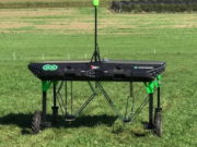 Diseñaron un robot pulverizador que usa energía solar