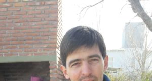 Guillermo Cozzarín: la apicultura como pasión y medio de vida
