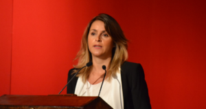 Sica absorbió una funcionaria de Etchevehere en Producción
