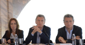 Macri pidió ayuda a productores para reducir el déficit fiscal