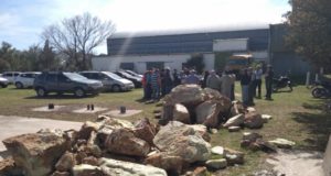 La Toma: el gobierno tomó posesión de dos canteras y gestiona la llegada de la piedra a los marmoleros