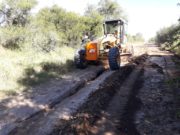 San Luis: tras las lluvias, reparan el tramo que comunica Saladillo y Los Membrillos