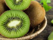 Alimentos saludables: inocuidad, aportes y beneficios nutricionales del kiwi