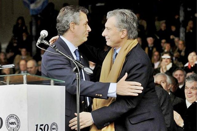 01 - 08 - etchevehere con macri