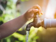 Uno de cada tres niños no tiene acceso al agua potable y a la alimentación