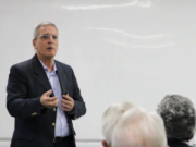 Rapela: Debatir la propiedad intelectual