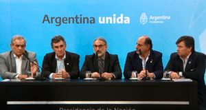 Basterra recibió a la Mesa de Enlace y siguen negociando