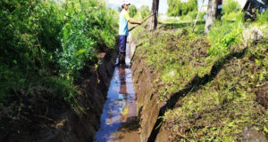 San Luis Agua continúa con el mantenimiento del sistema de canales en seis localidades