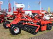 Yomel incorporó las rastras Grasser de la empresa polaca LandStal