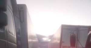 Están varados en Desaguadero: el gobierno de Mendoza no permite el paso de los camiones que van a Chile