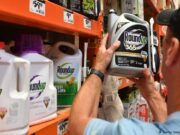 Bayer acuerda indemnizar a demandantes en EE. UU. por caso de glifosato