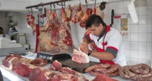 Carnes: el consumo interno no repunta y caen los precios de las ventas a China