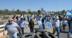 Protesta: arrancaron los cortes en los accesos a San Luis por protocolos más flexibles
