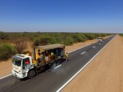 Realizan la demarcación horizontal de la ruta nacional 20, en el norte de San Luis