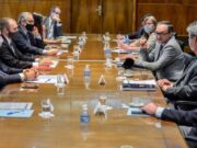 El gobierno reanuda negociaciones por el tema maíz