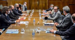 El gobierno reanuda negociaciones por el tema maíz