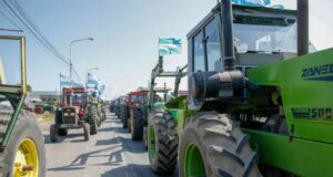 Llaman a los productores de maíz a no recibir precios más bajos