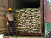 San Luis: despacharon hacia Colombia 50 toneladas de alfalfa pelleteada