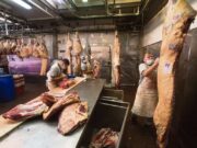 Dan de baja a casi 100 establecimientos de exportación para la cuota Hilton