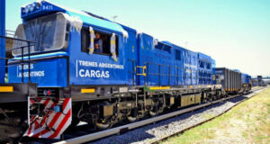 Gestiones para impulsar el tren de cargas entre Buenos Aires y Mendoza con conexión al Pacífico