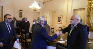 Autorizan la reapertura gradual de exportaciones y fijan siete cortes para consumo local