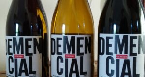 Finca Las Moras presentó la tercera etiqueta de la línea Demencial