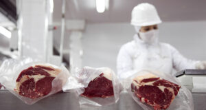 El Gobierno analiza eliminar las restricciones a las exportaciones de vaca a China y de cortes kosher