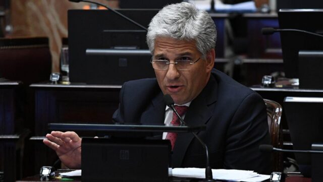 Claudio-Poggi-en-el-Senado