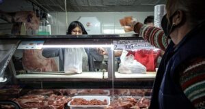 Durante el cierre de las exportaciones, el precio de la carne subió más que el resto de los alimentos