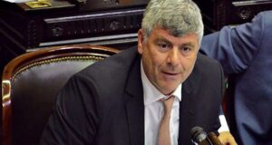 Buryaile criticó las medidas del gobierno sobre la carne y lo responsabilizó por los aumentos