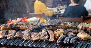 El asado y el vitel toné a la Libertadores, el pollo y el cerdo a la Sudamericana