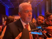 Domínguez negó una devaluación o baja de retenciones y pidió “cooperación” al campo para vender los granos