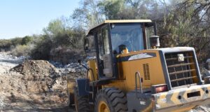 Villa de Merlo: realizan tareas de encauzamiento sobre el arroyo El Tigre