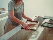 La Estación de Piscicultura realizó la última siembra del año de alevines de trucha