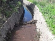San Luis Agua realiza trabajos de limpieza en los canales de La Toma y San Francisco