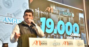 Mondino cerró un exitoso remate y premiación en Palermo con 19.000 cabezas