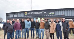 Agropecuaria AEY, nueva propuesta comercial con semillas, bioinsumos y estructuras metálicas