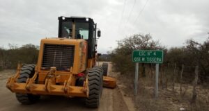 San Luis: reparan caminos en Represa del Carmen y otros puntos del departamento Belgrano