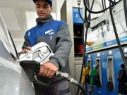 Cambio histórico en las estaciones de servicio: el gobierno habilitará la autogestión en recarga de combustibles