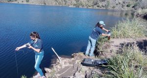 Tomaron muestras de los embalses Esteban Agüero y La Estrechura