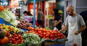 Del campo a la góndola: los precios de los agroalimentos se multiplicaron por 3,8 veces