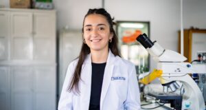 Desarrollan un alimento sustentable para peces a partir de microalgas nativas de San Luis