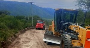 Reparan rutas no pavimentadas en Pringles, Ayacucho, Belgrano, Junín y Pueyrredón