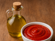 La ANMAT prohibió otro aceite de oliva y una salsa de tomate libre de gluten