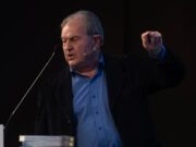 “Nos preocupan los agroquímicos, pero vivimos rodeados de químicos mucho más tóxicos que usamos a diario sin saberlo”