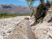 San Luis Agua encauzó la vertiente de La Loma y mejoró el sistema de agua cruda en Alem
