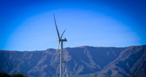 San Luis pone en marcha el primer parque híbrido de energía solar y eólica del país, con una inversión de 218 millones de dólares